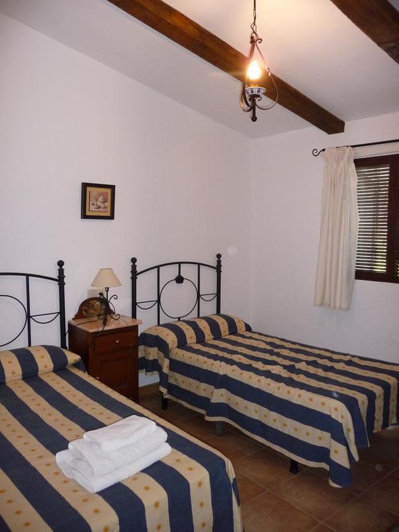 Casas La Piedra De Tiscar Villa Exteriör bild